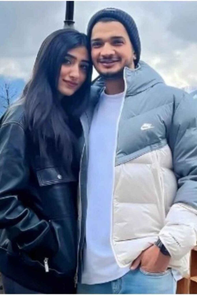 Nazila Sitaishi Relationship